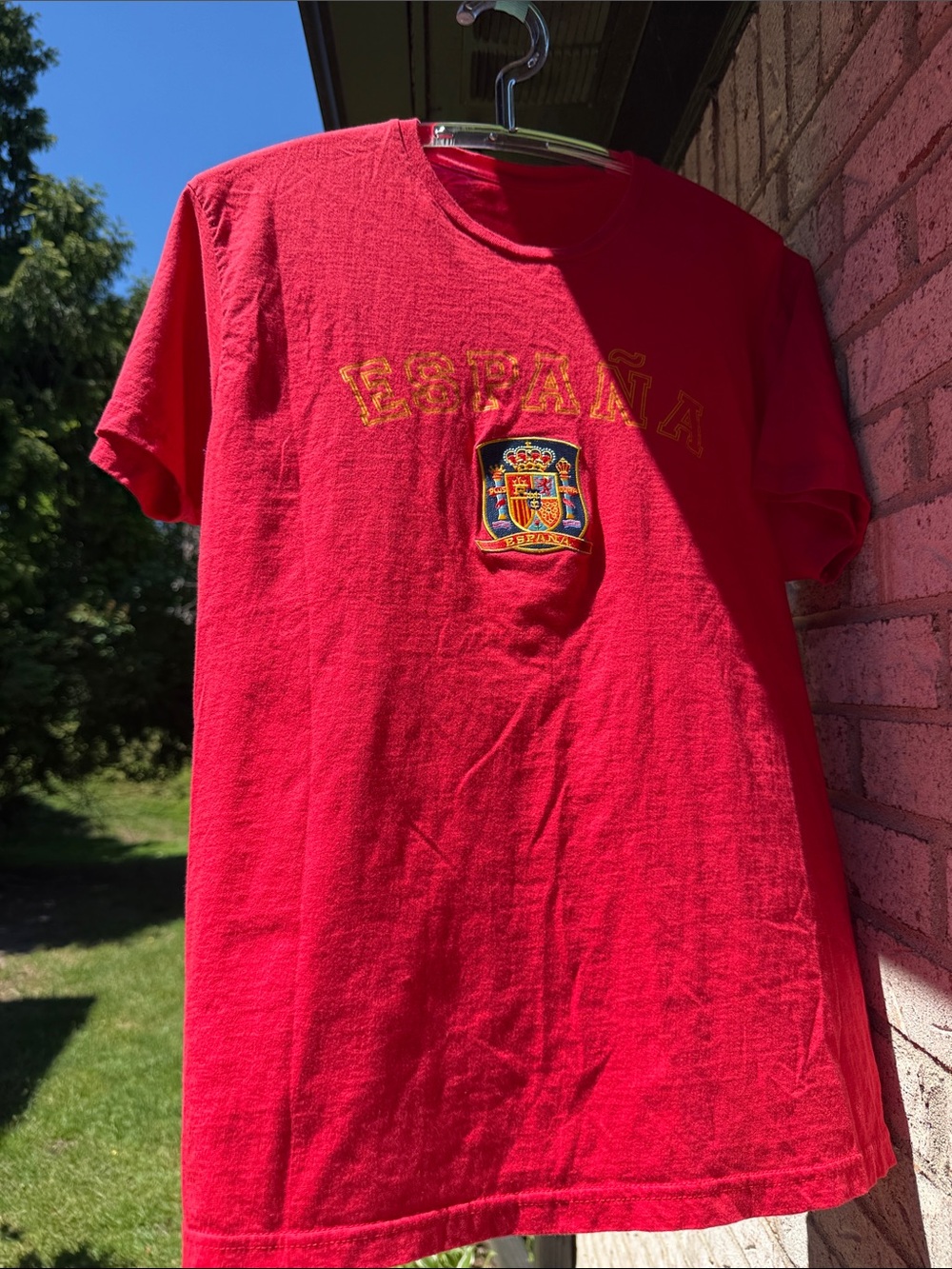 España Red Tee with Crest men size L red color short sleeve pre-owned with gift - Picture 10 of 16